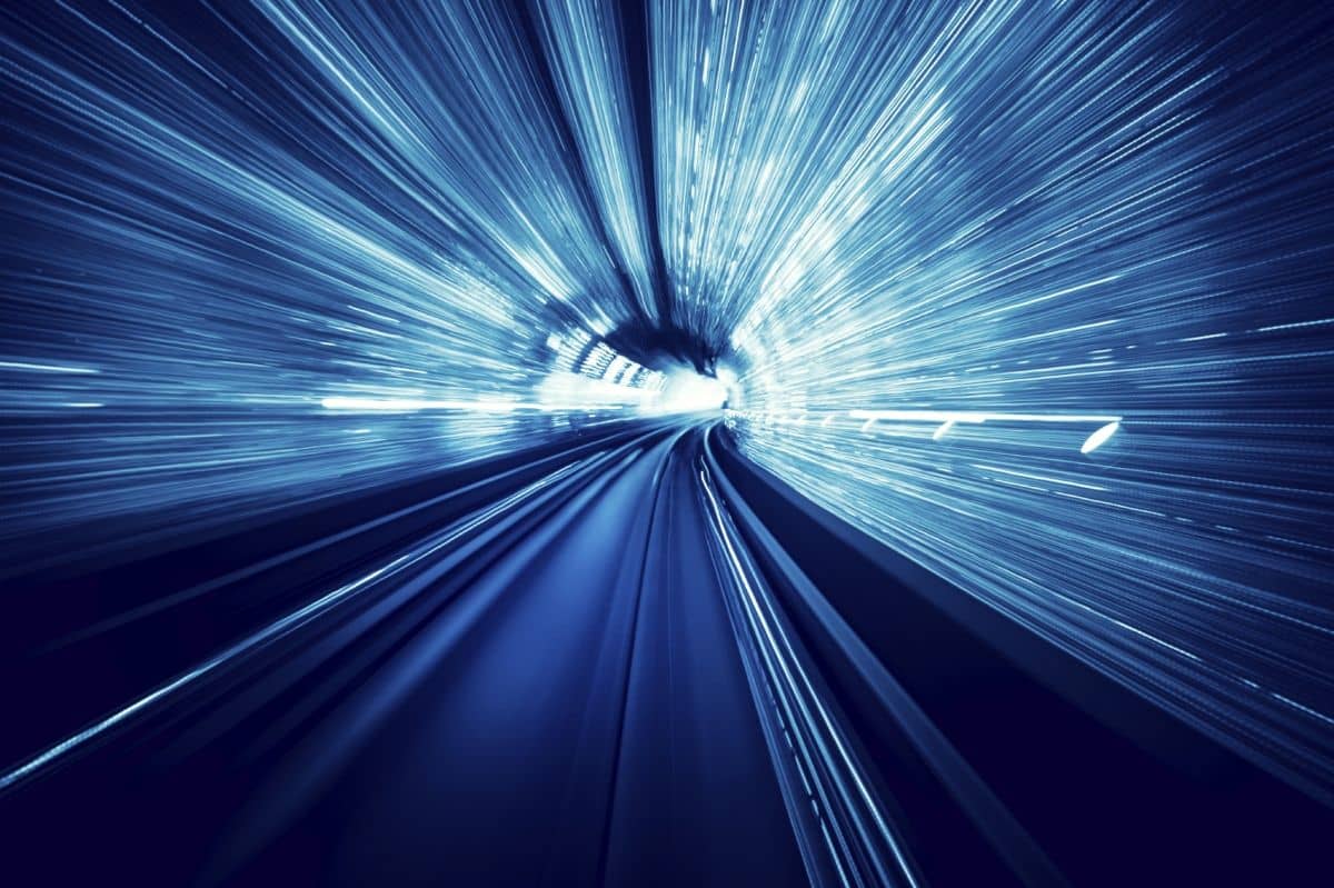 super-fast-computing-breakthrough-light-based-optical-chips-possible-with-plasmonic-cooling